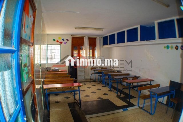villa-de-386-m2-en-vente-big-17