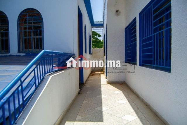 villa-de-386-m2-en-vente-big-8