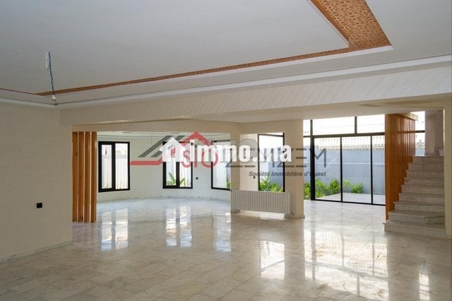 villa-dexception-a-vendre-elegance-et-confort-big-9