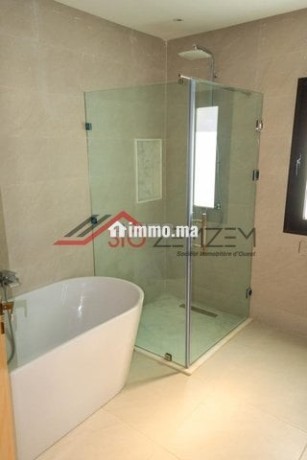 villa-dexception-a-vendre-elegance-et-confort-big-5