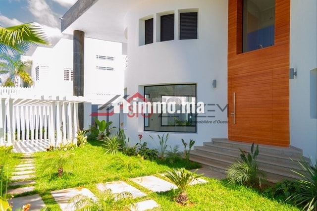 villa-dexception-a-vendre-elegance-et-confort-big-6