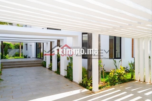 villa-dexception-a-vendre-elegance-et-confort-big-7