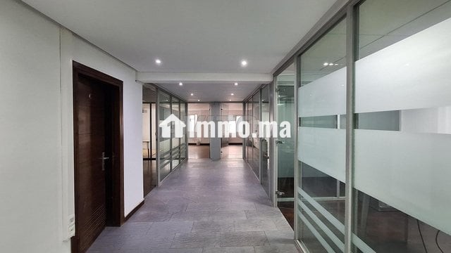 bureaux-de-419-m2-3-tf-separes-proche-abdelmoumen-big-0