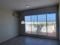 bureau-a-louer-sur-le-boulevard-danfa-small-0
