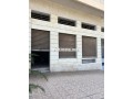 local-commercial-bien-positionne-small-2