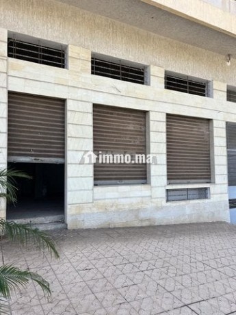 local-commercial-bien-positionne-big-2
