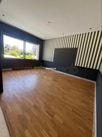 location-villa-de-luxe-a-ain-diab-superficie-500-m2-cheminee-piscine-big-3