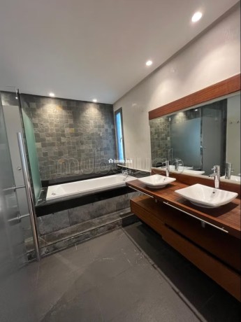 location-villa-de-luxe-a-ain-diab-superficie-500-m2-cheminee-piscine-big-6