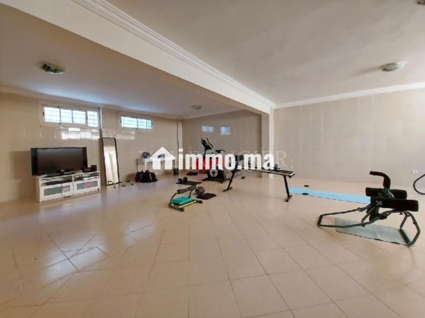 sublime-villa-500m2-en-location-vide-sur-les-hauteurs-de-ain-diab-casablanca-big-9