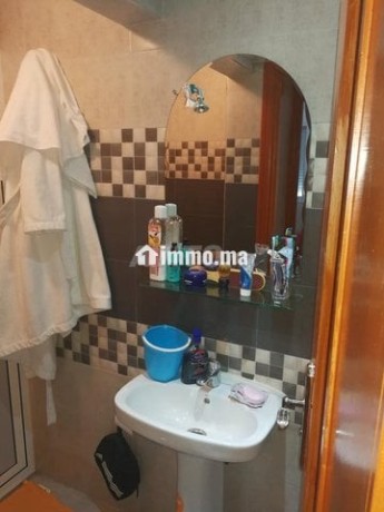 beau-studio-a-louer-en-face-macdonald-adrar-big-5