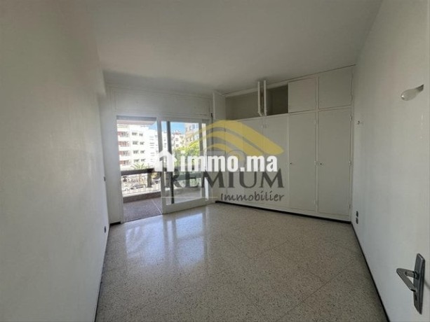 joli-appartement-usage-bureau-big-6