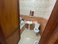 location-a-belvedere-salon-deux-chambres-vide-small-5