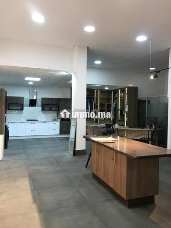 magasin-commercial-de-150m-a-vendre-pret-de-2mars-big-2