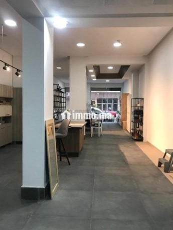 magasin-commercial-de-150m-a-vendre-pret-de-2mars-big-4