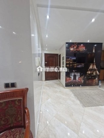 studio-meuble-a-louer-par-mois-big-4
