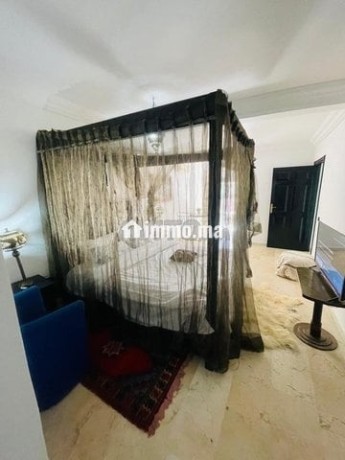 appartement-avec-2-chambres-et-2-salle-de-bain-big-5