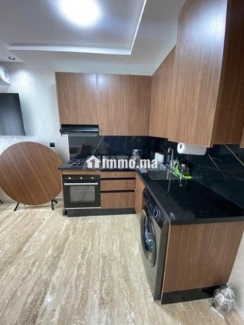 studio-neuf-dun-immeuble-moderne-big-2
