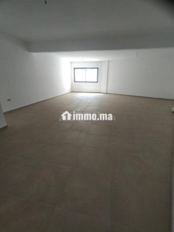 plateau-de-bureau-a-louer-de-75m2-big-2