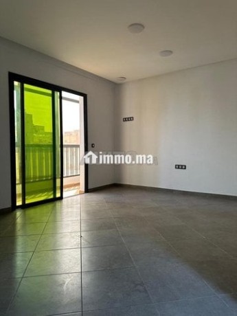 plateau-a-vendre-big-2