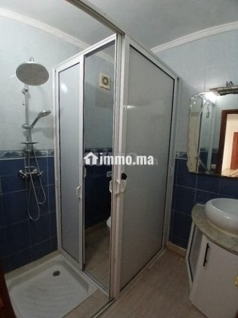 appartement-vide-a-louer-situe-a-la-ville-haute-big-5