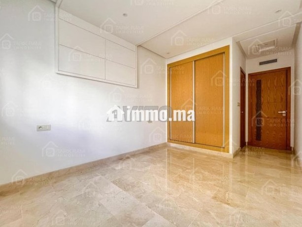 appartement-3-chambres-a-louer-iberia-big-3