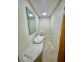 une-villa-de-prestige-de-251-m2-small-1