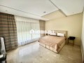 une-villa-de-prestige-de-251-m2-small-6