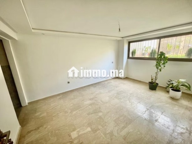 une-villa-de-prestige-de-251-m2-big-7