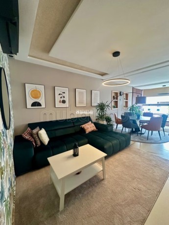 appartement-haut-de-gamme-de-86-m2-entierement-meuble-big-0