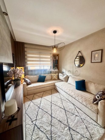 appartement-haut-de-gamme-de-86-m2-entierement-meuble-big-1