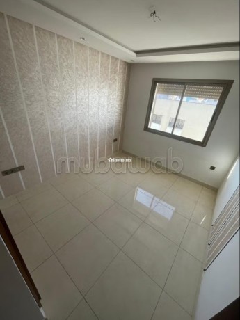 appartement-en-location-a-agdal-3-chambres-garage-et-terrasse-big-4