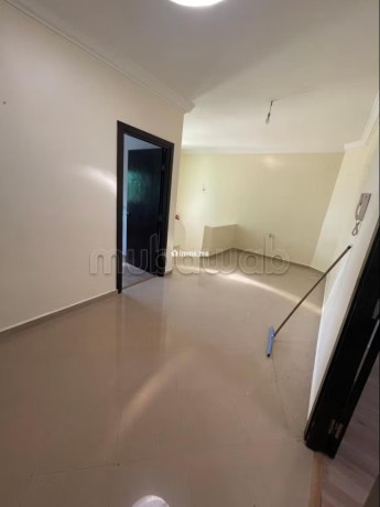 location-villa-de-haut-standing-a-riyad-surface-de-200-m2-terrasse-et-jardin-big-14