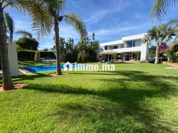 magnifique-villa-a-vendre-a-souissi-7-pieces-confortables-big-4