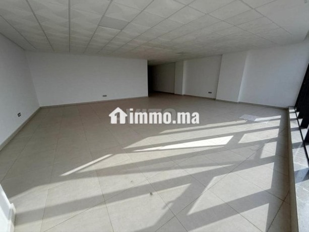 plareaux-bureaux-67m2-rocher-noire-big-2