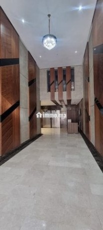 location-studio-vide-neuf-big-5