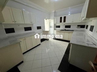 appartement-a-louer-130-m2-a-casablanca