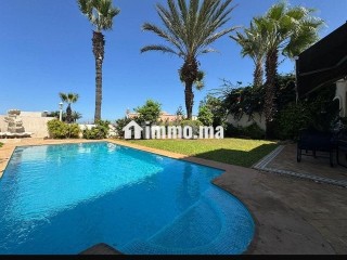 villa-a-louer-vue-sur-mer-a-ain-diab-piscine