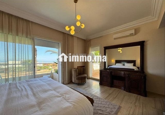 villa-a-louer-vue-sur-mer-a-ain-diab-piscine-big-4