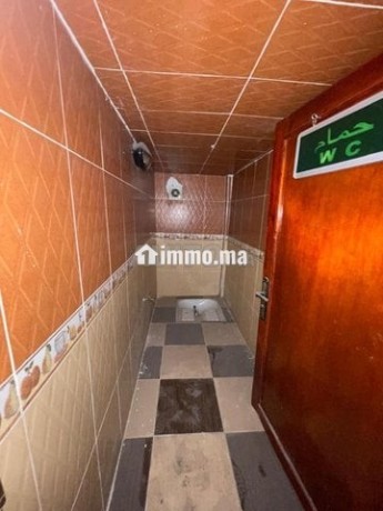 magasin-de-4747-m2-big-5