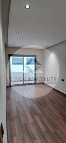 studio-haut-standing-a-louer-proche-um6-cfc-big-0