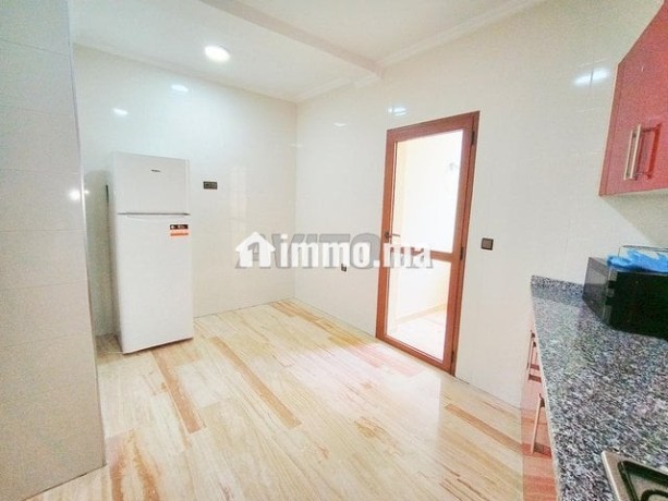 appartements-meubles-cote-tgv-corniche-big-6