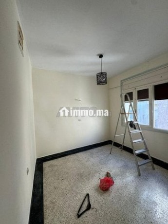 grande-chambre-vide-pour-fille-twin-center-big-15
