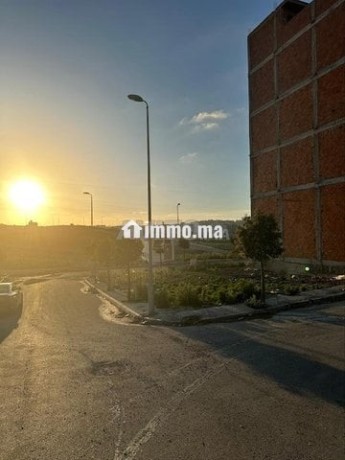 bkaa-llbyaa-100-mtr-tgzy-alsnobry-aaly-oaghtyn-big-1
