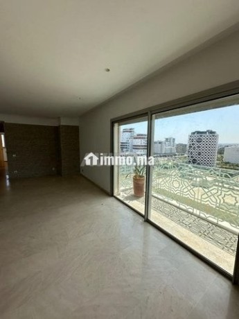 appartement-a-louer-167-m2-a-casablanca-big-0