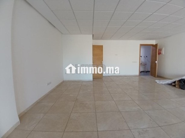 location-plateau-bureau-de-78m2-a-gueliz-big-1