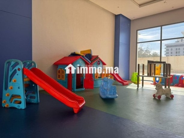 appartement-meuble-a-louer-106-m2-a-cfc-big-1