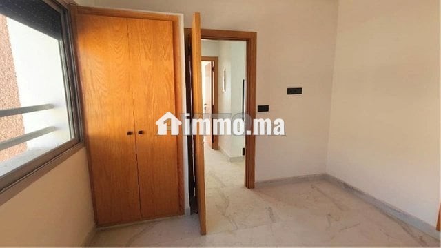 appartement-a-louer-100-m2-a-casablanca-big-5