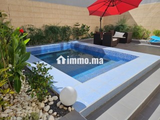 loue-bel-appt-meuble-rdc-piscine