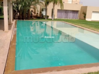 superbe-villa-a-louer-a-route-de-fez-5-chambres-bien-meuble