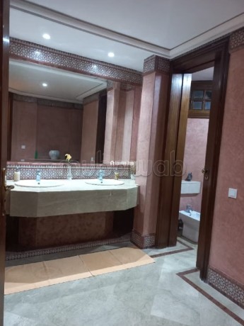 villa-meublee-avec-piscine-location-de-vacances-big-5
